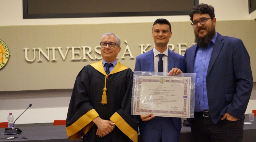 I colleghi Gentile e Russo alla proclamazione di laurea UNIKORE